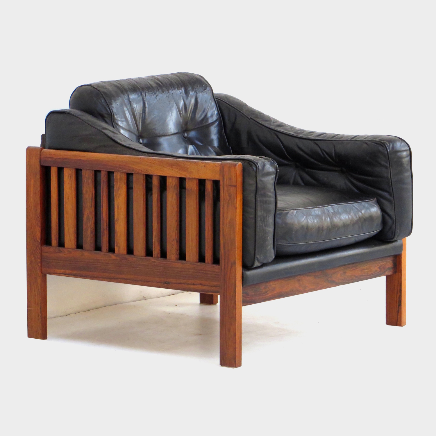 Ingvar Stockum fauteuil in palissander en zwart leer Ingvar Stockum fauteuil in palissander en zwart leer