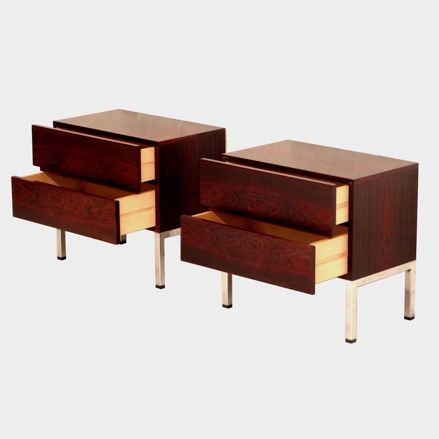 Twee vintage mid century nachtkastjes in palissander Twee vintage mid century nachtkastjes in palissander