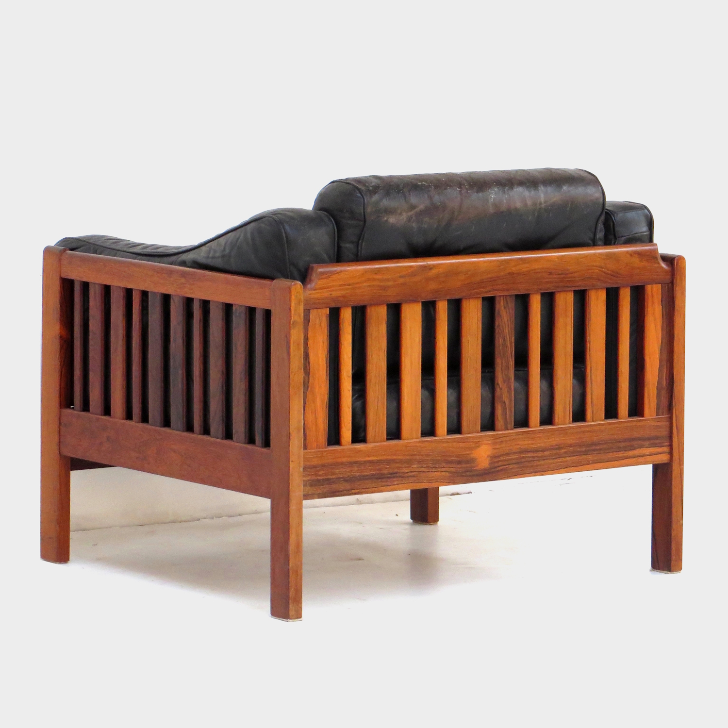 Ingvar Stockum fauteuil in palissander en zwart leer Ingvar Stockum fauteuil in palissander en zwart leer