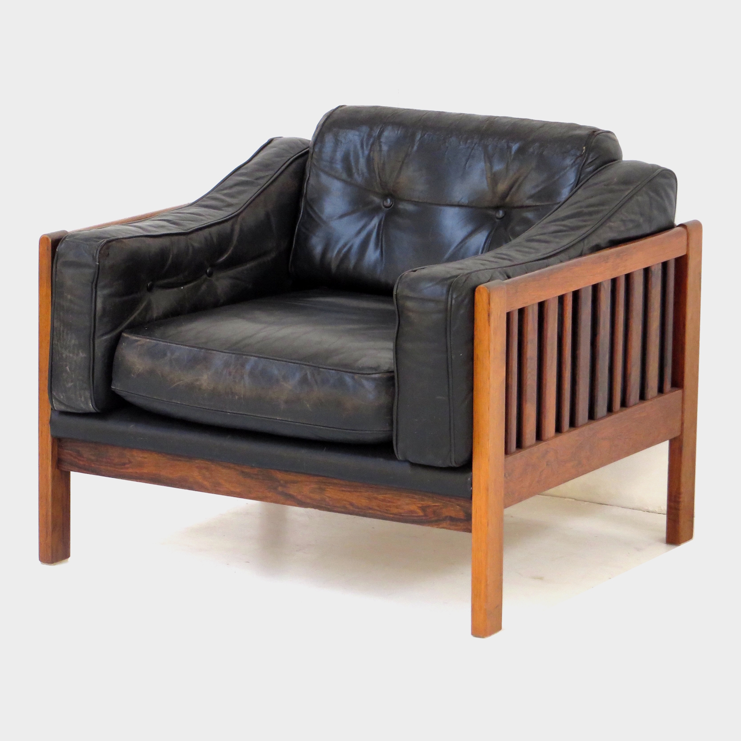 Ingvar Stockum fauteuil in palissander en zwart leer Ingvar Stockum fauteuil in palissander en zwart leer