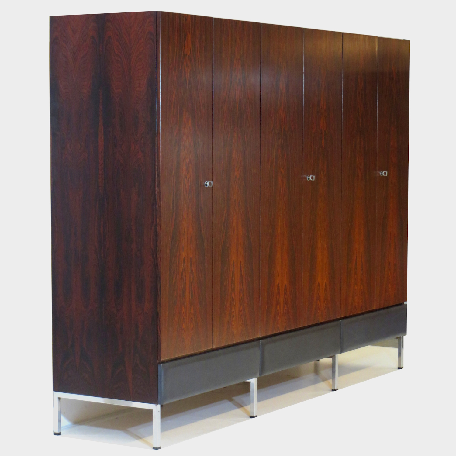 Grote vintage 6-deurs kledingkast in palissander uit de jaren 60