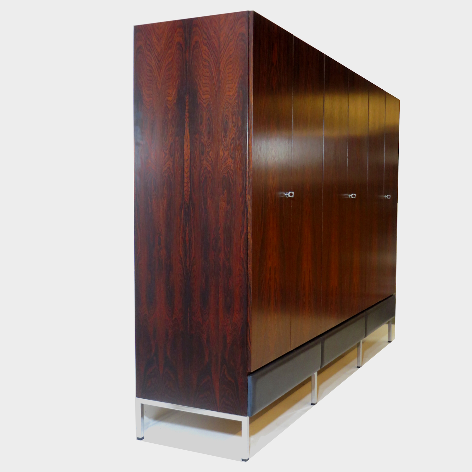 Grote vintage 6-deurs kledingkast in palissander uit de jaren 60