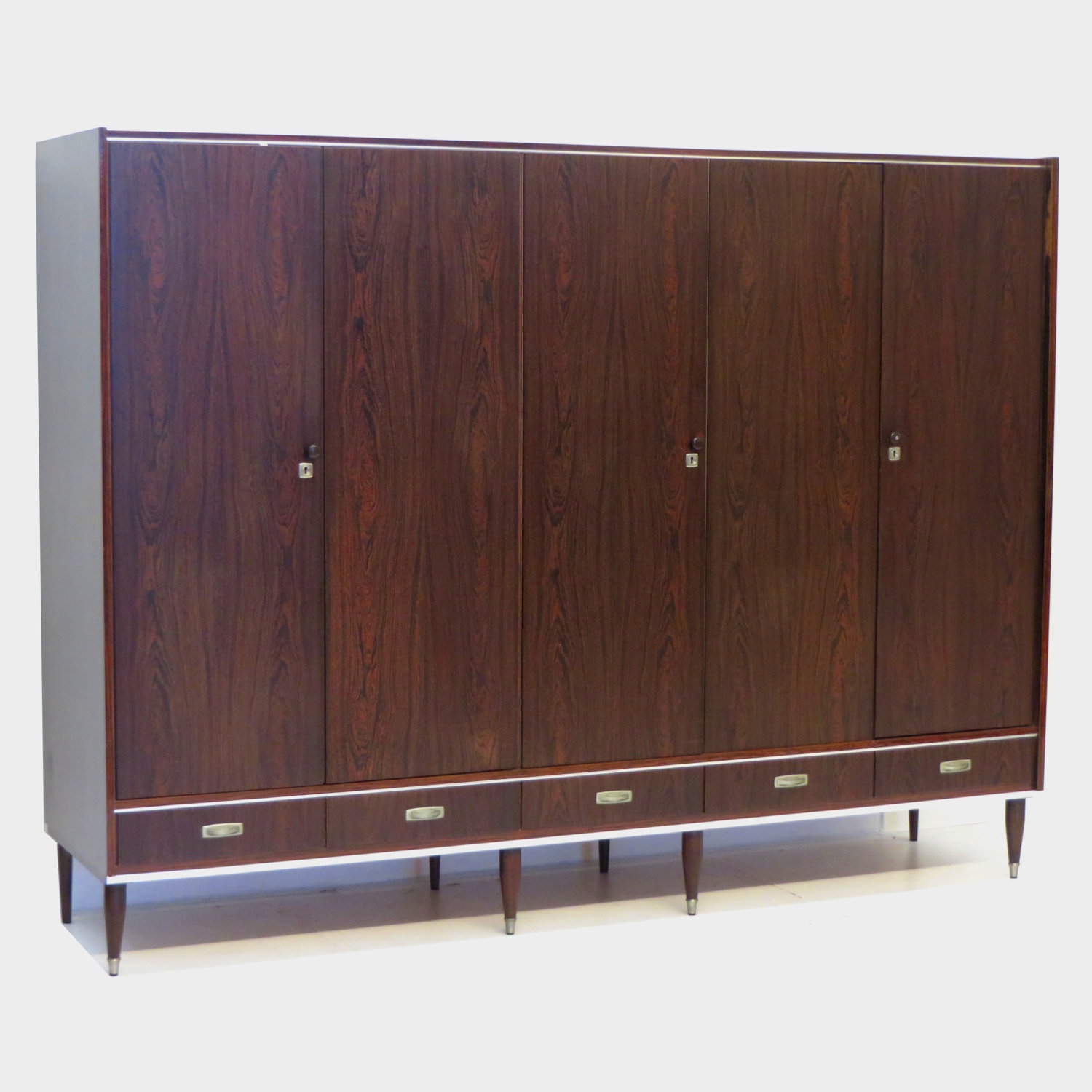 Grote vintage 5-deurs mid century design kledingkast
