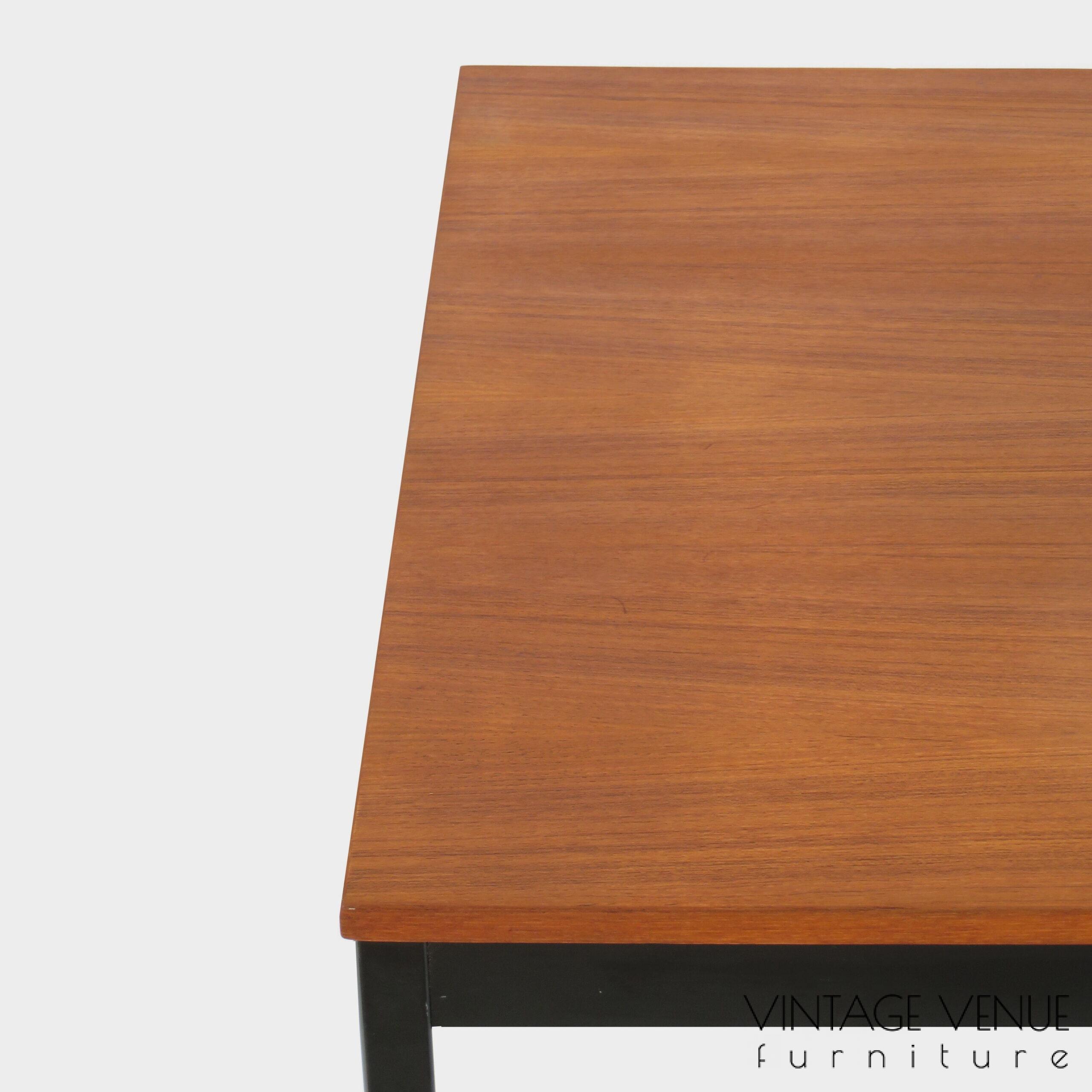Large extendable dining table made of teak by Cees Braakman for Pastoe in the 1960s / Large extendable dining table made of teak designed by Cees Braakman for Pastoe 1960s