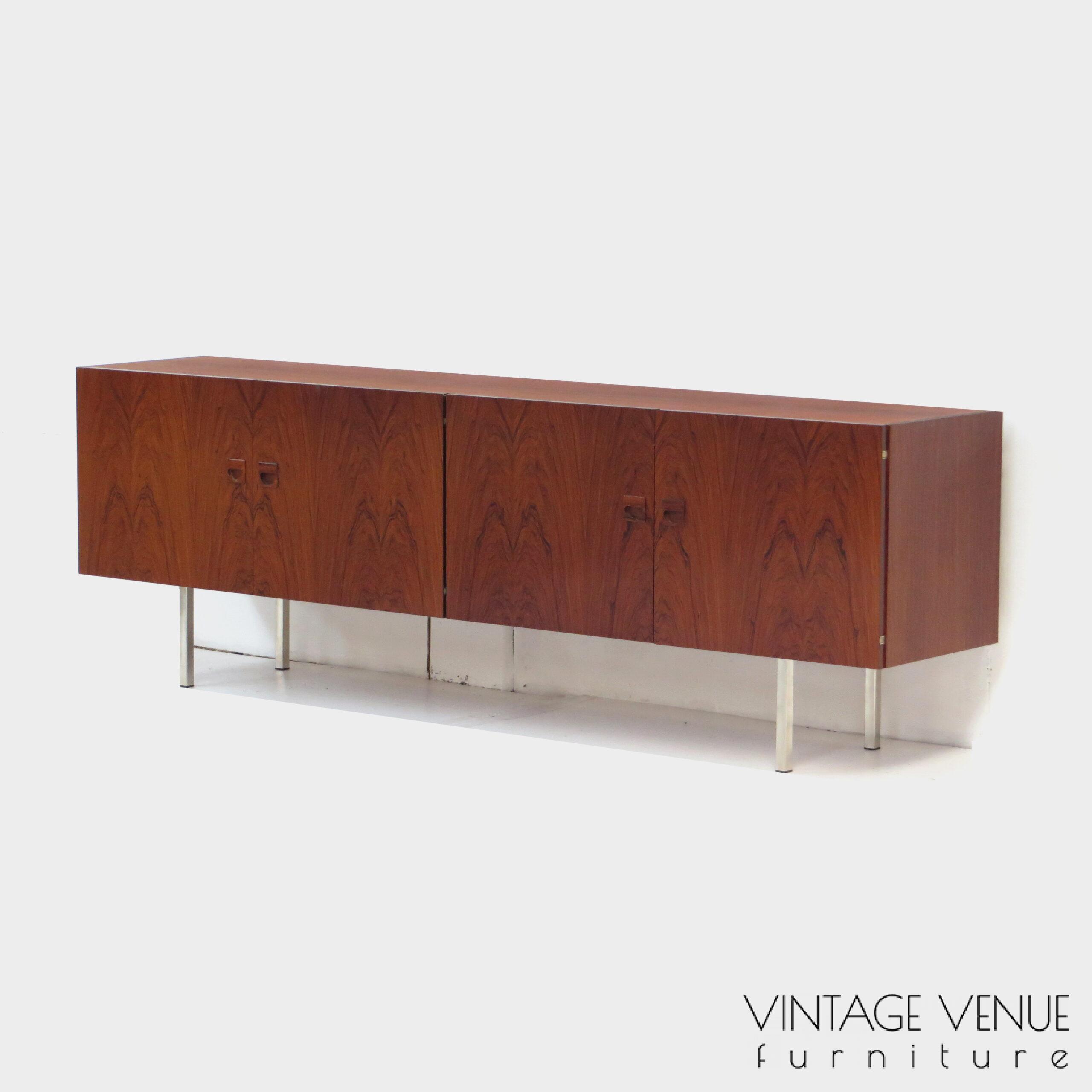 Mid century rosewood sideboard with stunning wood grain made by Fristho, Franeker (Holland) 1960s Vintage rosewood sideboard by Fristho 1960s