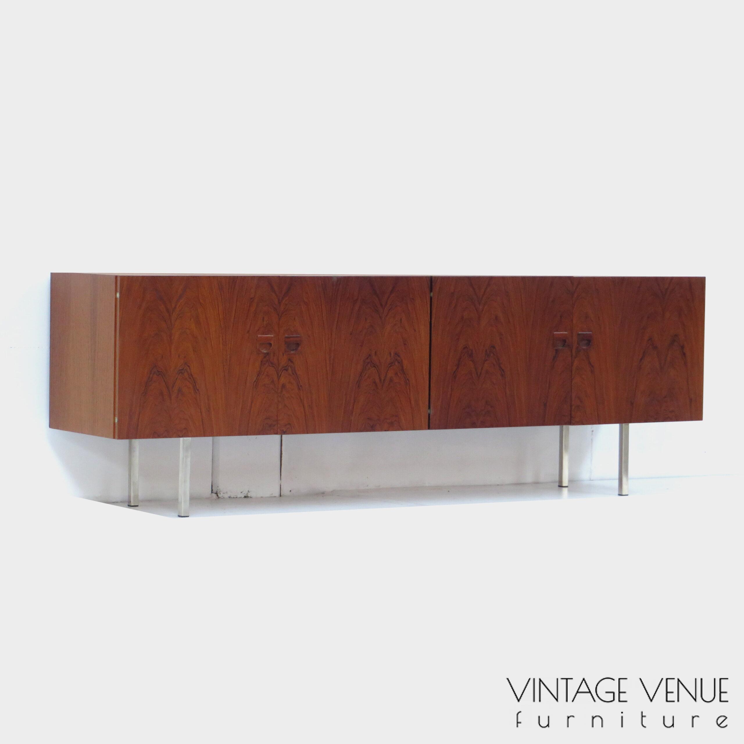 Mid century rosewood sideboard with stunning wood grain made by Fristho, Franeker (Holland) 1960s Vintage rosewood sideboard by Fristho 1960s