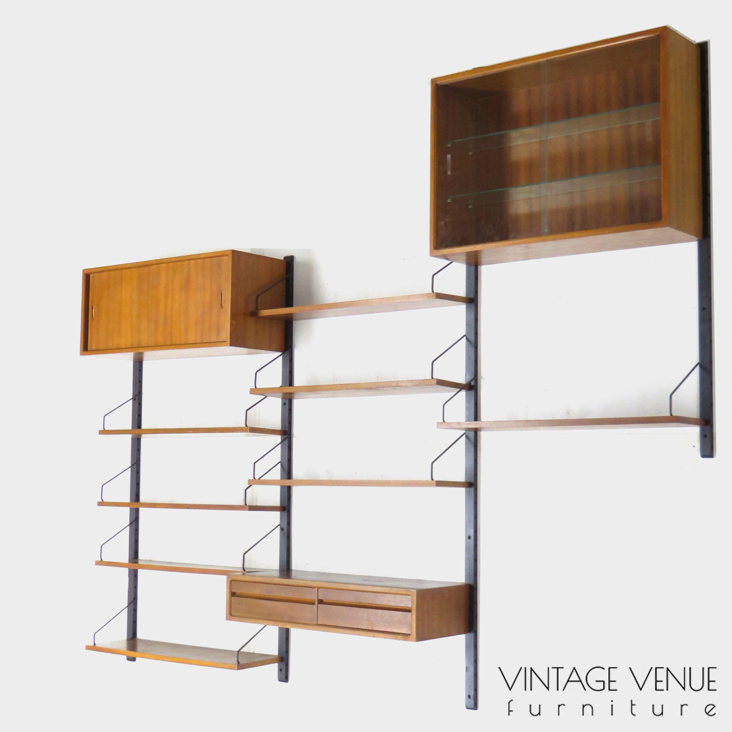 Vintage mid-century Poul Cadovius Royal System Wall Unit with cabinet, chest of drawers & shelves, Denmark 1960s / Vintage retro Danish design wall system Royal System by Poul Cadovius with chest of drawers, chest of drawers & shelves, Denmark 1950s 60s 70s Vintage mid-century Poul Cadovius Royal System Wall Unit with cabinet, chest of drawers & shelves, Denmark 1960s / Vintage retro Danish design wall system Royal System by Poul Cadovius with chest of drawers, chest of drawers & shelves, Denmark 1950s 60s 70s
