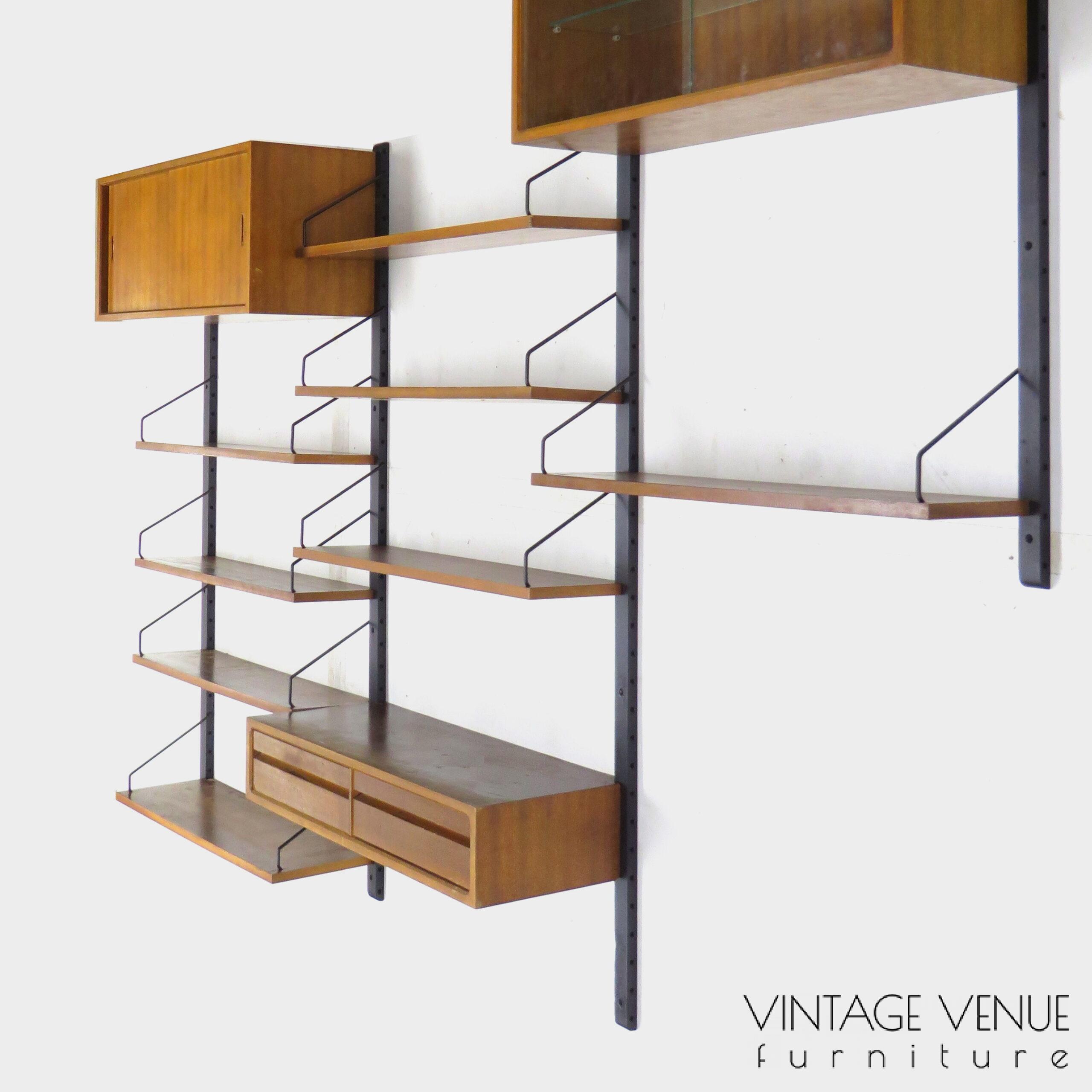 Vintage mid-century Poul Cadovius Royal System Wall Unit with cabinet, chest of drawers & shelves, Denmark 1960s / Vintage retro Danish design wall system Royal System by Poul Cadovius with chest of drawers, chest of drawers & shelves, Denmark 1950s 60s 70s Vintage mid-century Poul Cadovius Royal System Wall Unit with cabinet, chest of drawers & shelves, Denmark 1960s / Vintage retro Danish design wall system Royal System by Poul Cadovius with chest of drawers, chest of drawers & shelves, Denmark 1950s 60s 70s