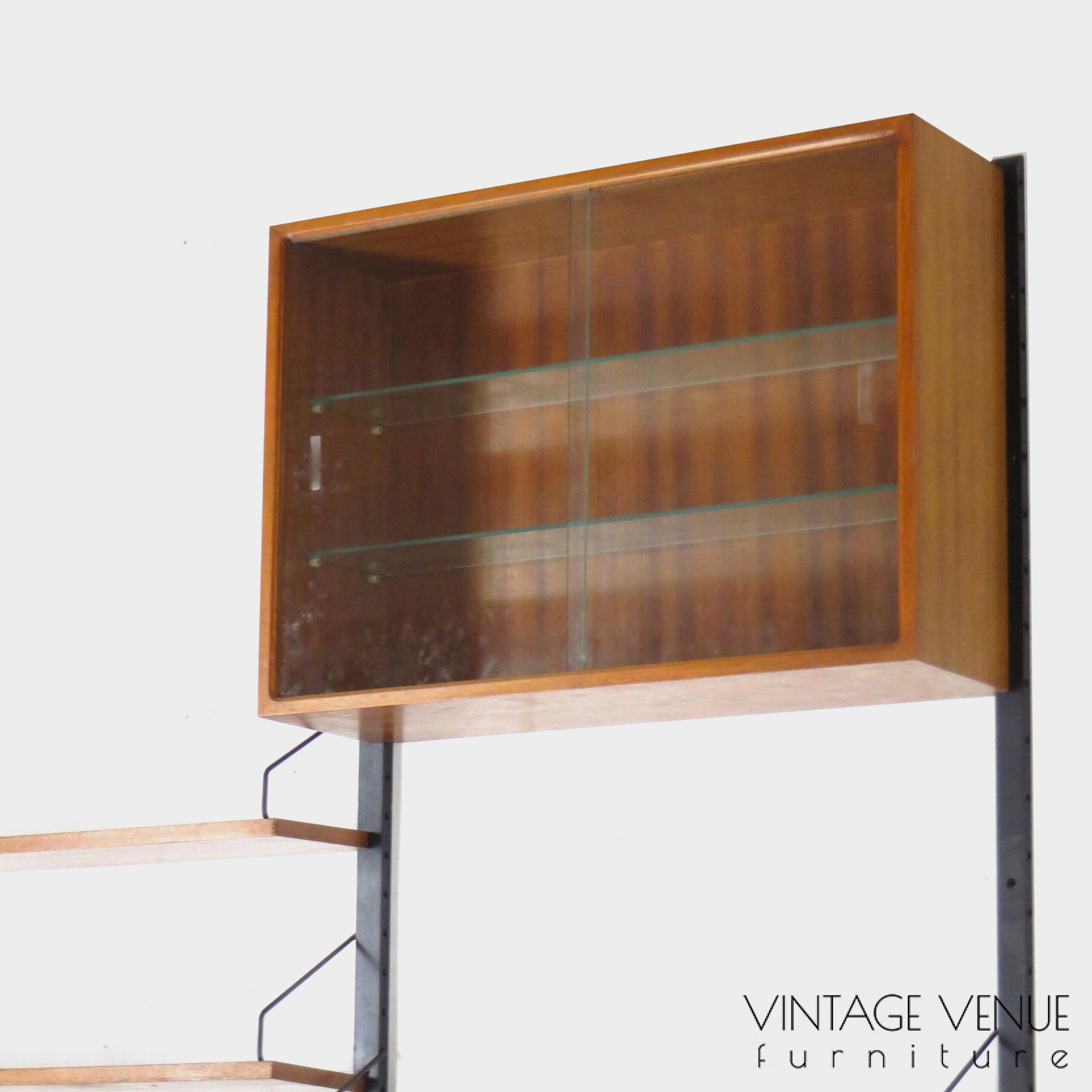 Vintage mid-century Poul Cadovius Royal System Wall Unit with cabinet, chest of drawers & shelves, Denmark 1960s / Vintage retro Danish design wall system Royal System by Poul Cadovius with chest of drawers, chest of drawers & shelves, Denmark 1950s 60s 70s Vintage mid-century Poul Cadovius Royal System Wall Unit with cabinet, chest of drawers & shelves, Denmark 1960s / Vintage retro Danish design wall system Royal System by Poul Cadovius with chest of drawers, chest of drawers & shelves, Denmark 1950s 60s 70s