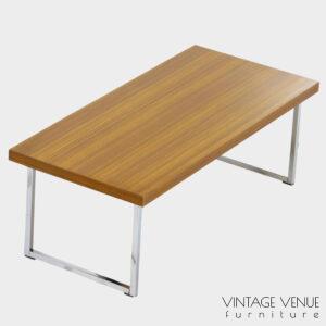 Vintage retro design salontafel, ontworpen door Pierre Guariche voor Meurop in de jaren 60 / 70.