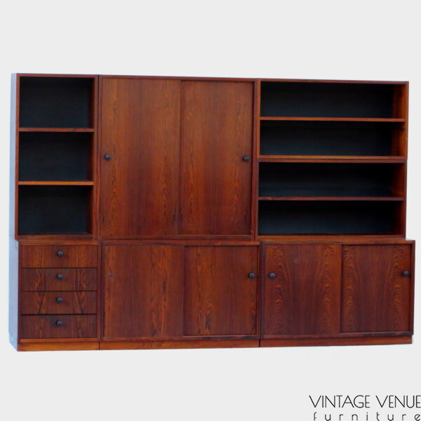 Linker voorzijde van de Vintage design boekenkast wandmeubel dressoirkast / wall unit bookcase cabinet